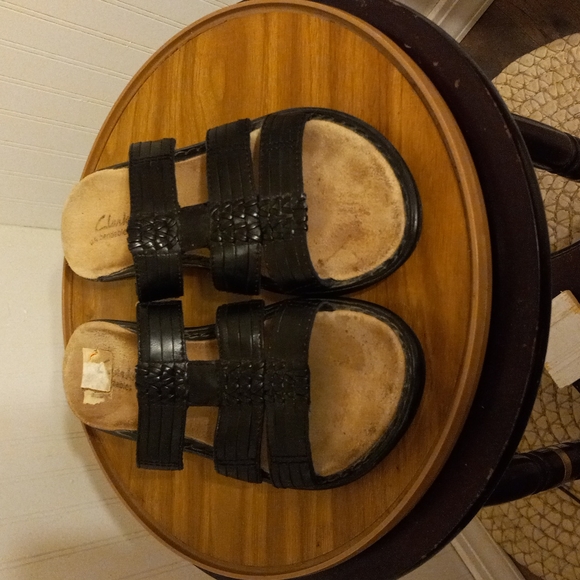 Clarks Shoes - 💎4 for$15💎15oz clarks sandals